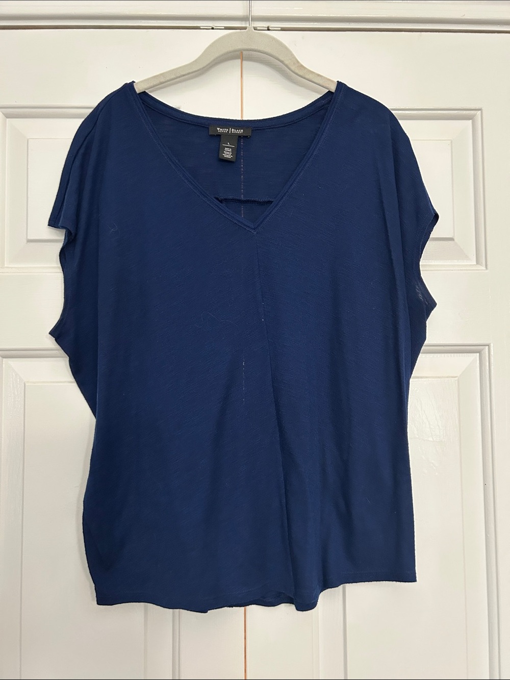 White House Black Market Navy V-Neck Short Sleeve Tee